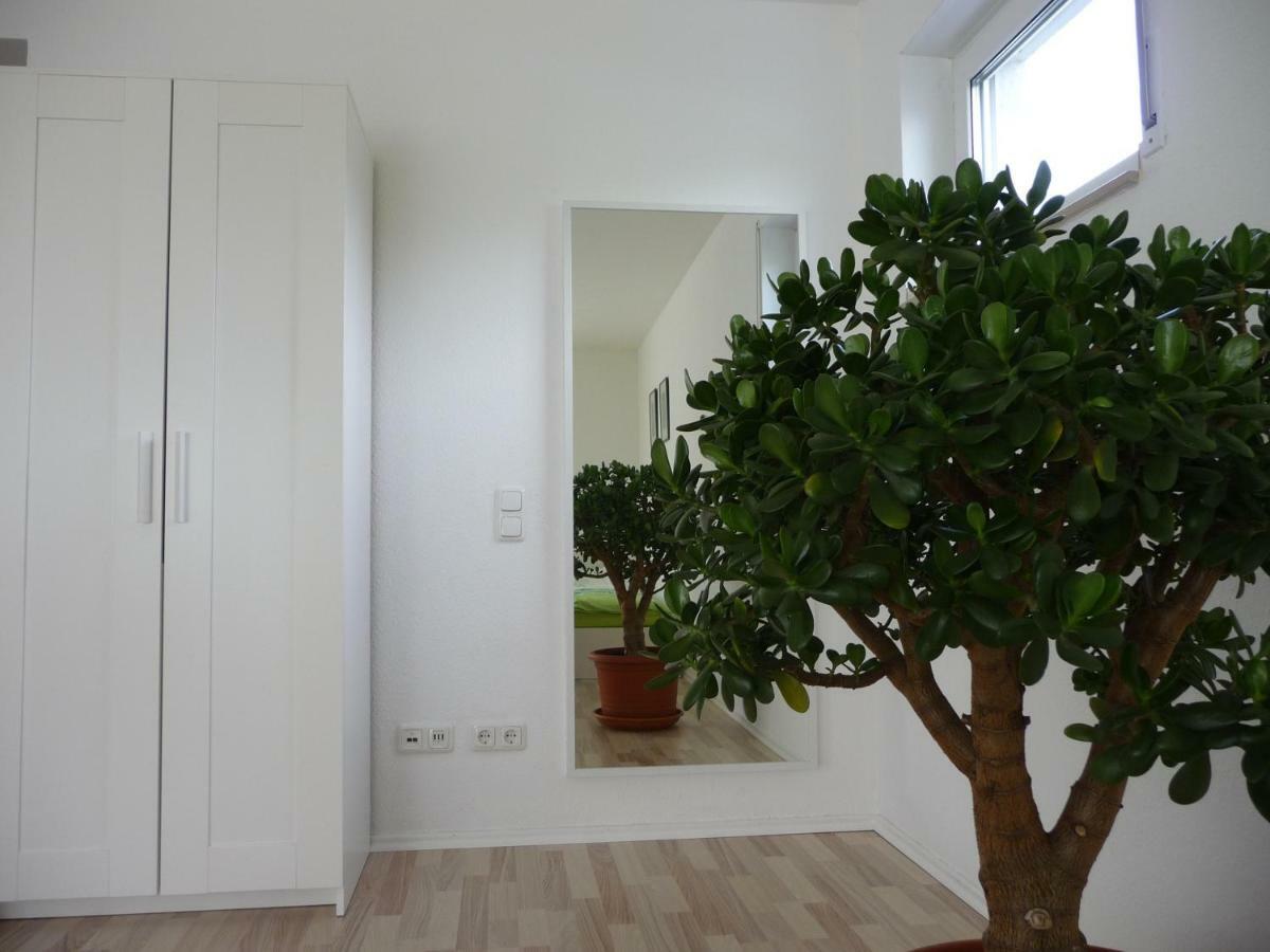 Ferienwohnung Zimmergruen Am Nordpark Monchengladbach Exterior photo